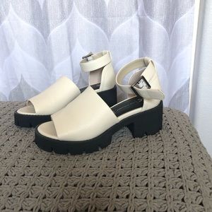 Block heel sandals
